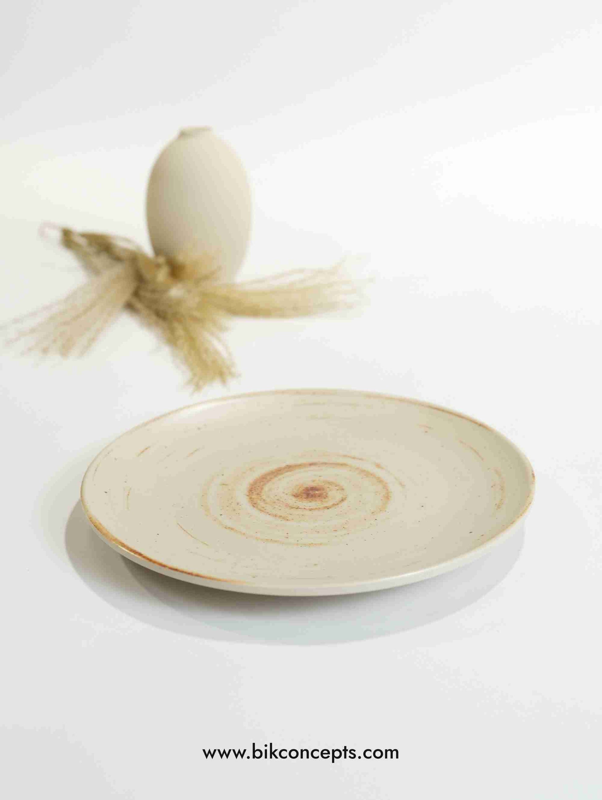 10 inch dinner plate, toasted cream melamine, shatterproof dinnerware, unbreakable main course plate, cream outdoor plates, large melamine plate.