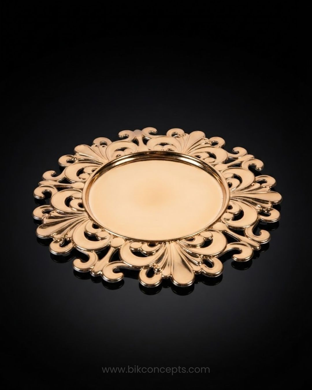 A round gold decorative tray with an ornate filigree border, Gold Charger Plates Set of 6, Royal Crest Plastic Charger Plates, 13 Inch Round Service Plates, Luxury Wedding Table Decor US, Catering Charger Plates Bulk, Ornate Gold Place Setting Underplates, Gilded Scrollwork Table Base Plates, Event Decor Charger Plates, Wholesale Catering Tableware, High End Dinnerware Chargers