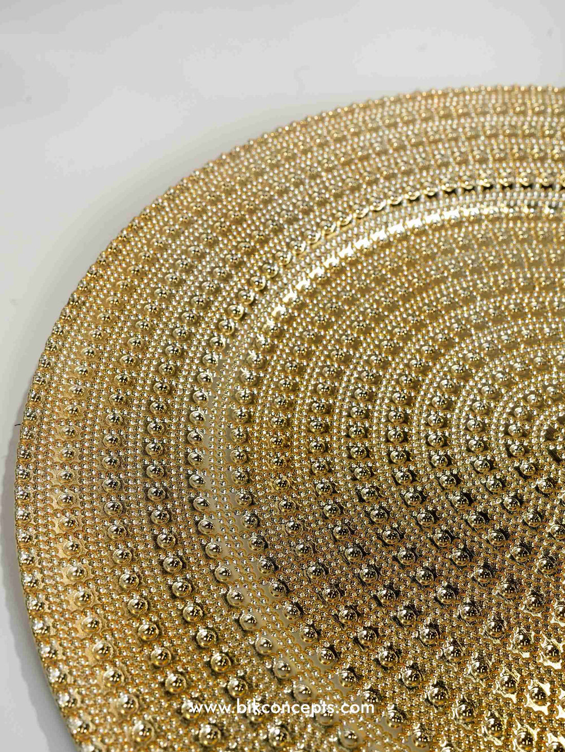 Gold spiral charger plates, ripple textured chargers, set of 6 gold plates, modern table setting, wedding charger set, 13 inch decorative charger, festive dinnerware, gold metallic under-plate