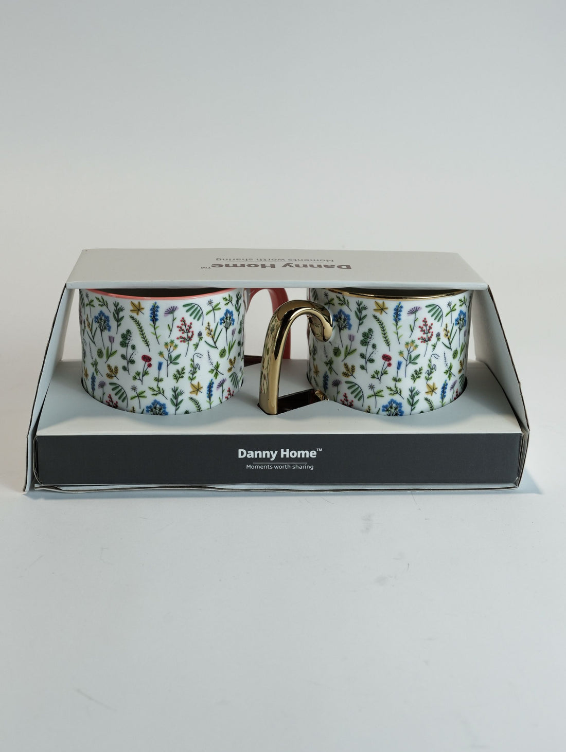 Floral Porcelain Mug Set (450ml) - Elegant Gift for Couples