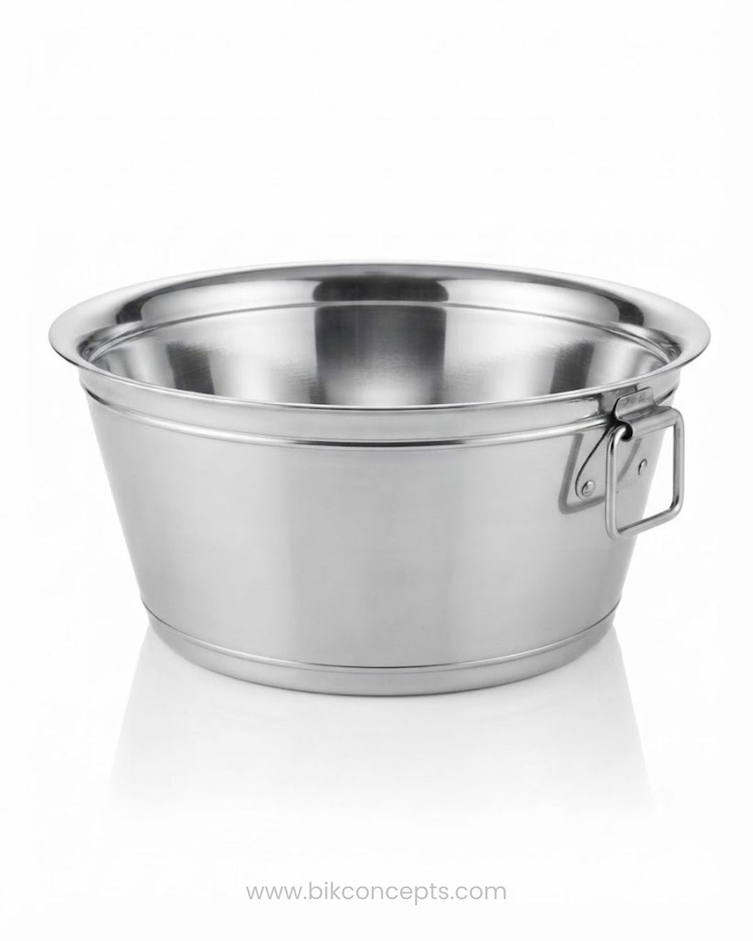 Commercial Stainless Steel Utility Tub, Large Stainless Steel Beverage Tub, 23 Inch Stainless Steel Prep Basin, Hotel Catering Ice Bucket Tub, Heavy Duty Stainless Steel Wash Tub, Commercial Kitchen Food Prep Bowl, Large Party Beverage Chiller Tub, Stainless Steel Storage Tub with Handles, Polished Silver Catering Basin, Multipurpose Commercial Kitchen Tub