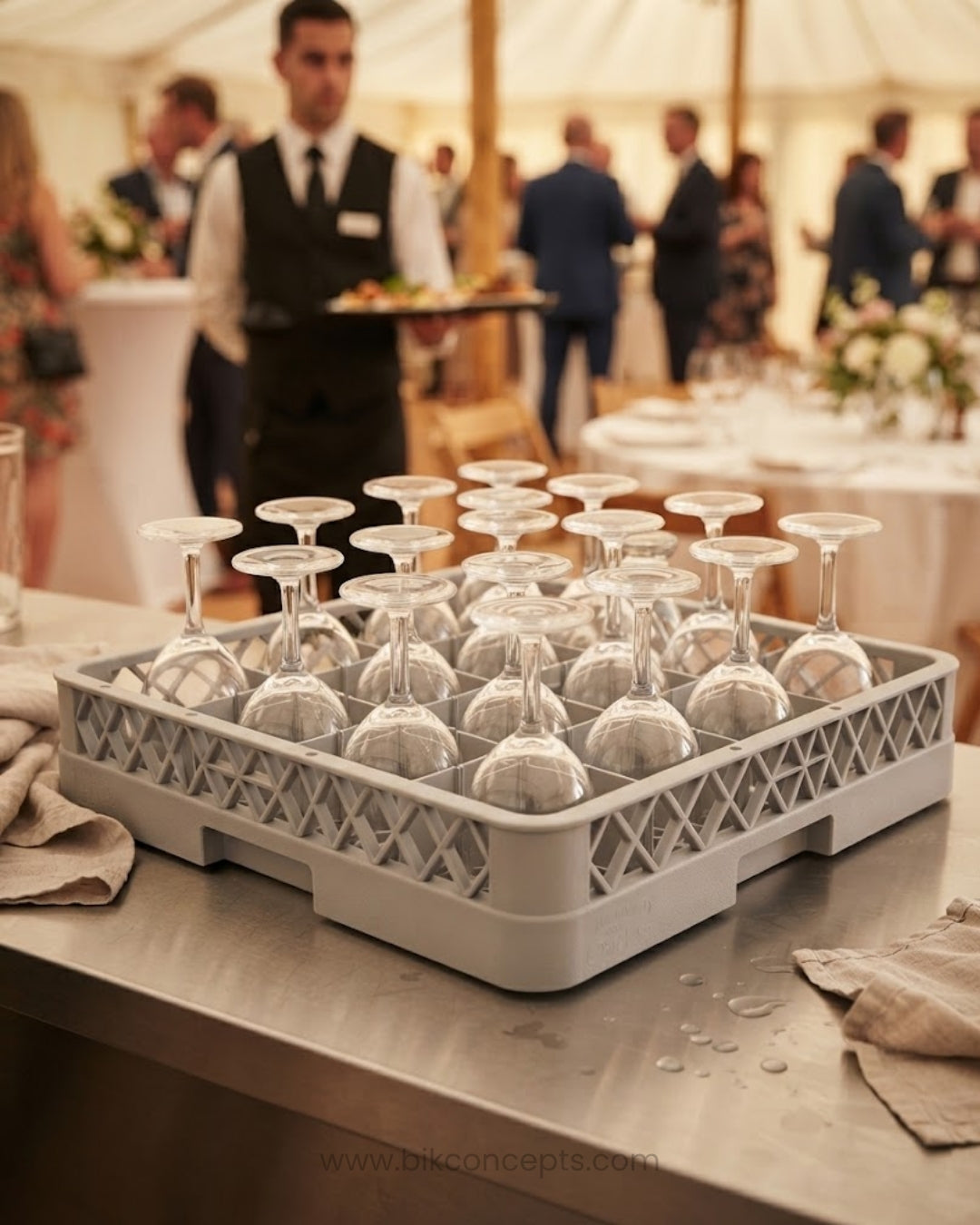 25-Compartment Commercial Glass Rack - Polypropylene Dishwasher & Warewashing Rack for Wine Glasses, Stemware & Barware