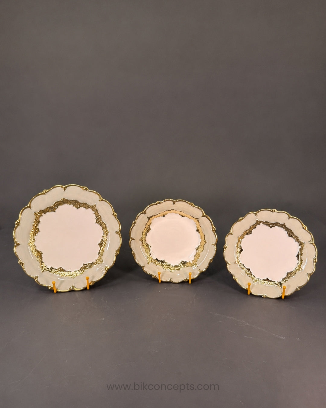 A 28-piece dinner set for 6 people, featuring white ceramic plates and bowls with elegant gold-gilded scalloped edges, 28 Piece Porcelain Dinnerware Set, Luxury Gold Plated Dinner Set, Sage Green and Gold Crockery Set for 6, High End Porcelain Dish Set USA, Designer Scalloped Edge Dinnerware, Regal Baroque Gold Dinner Plates, Elegant Estate Dining Table Set, Luxury Wedding Registry Crockery, Gold Rimmed Soup Bowl Set, Fine Porcelain Oval Serving Platter