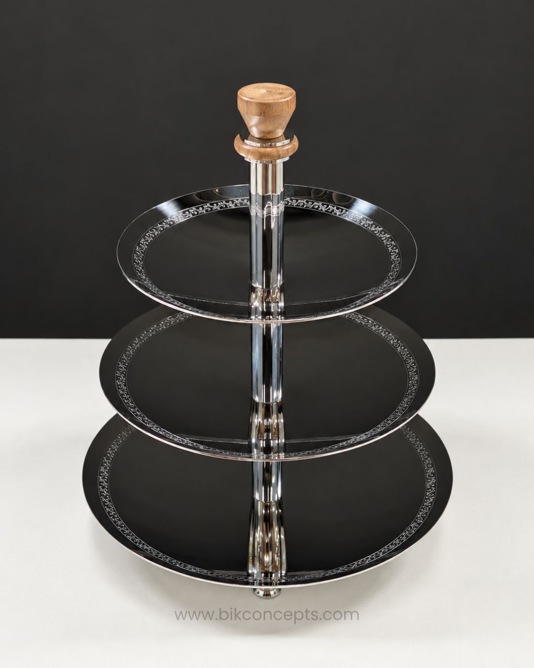 3 Tier Stainless Steel Serving Platter, Mirror Finish Dessert Stand 15 Inch, Tiered Pastry Display Tray Silver, Hotel Buffet Catering Serving Stand, High Tea Tiered Serving Tray, Commercial Stainless Steel Appetizer Stand, Footed 3 Tier Cupcake Stand Silver, Stainless Steel Buffet Risers and Displays