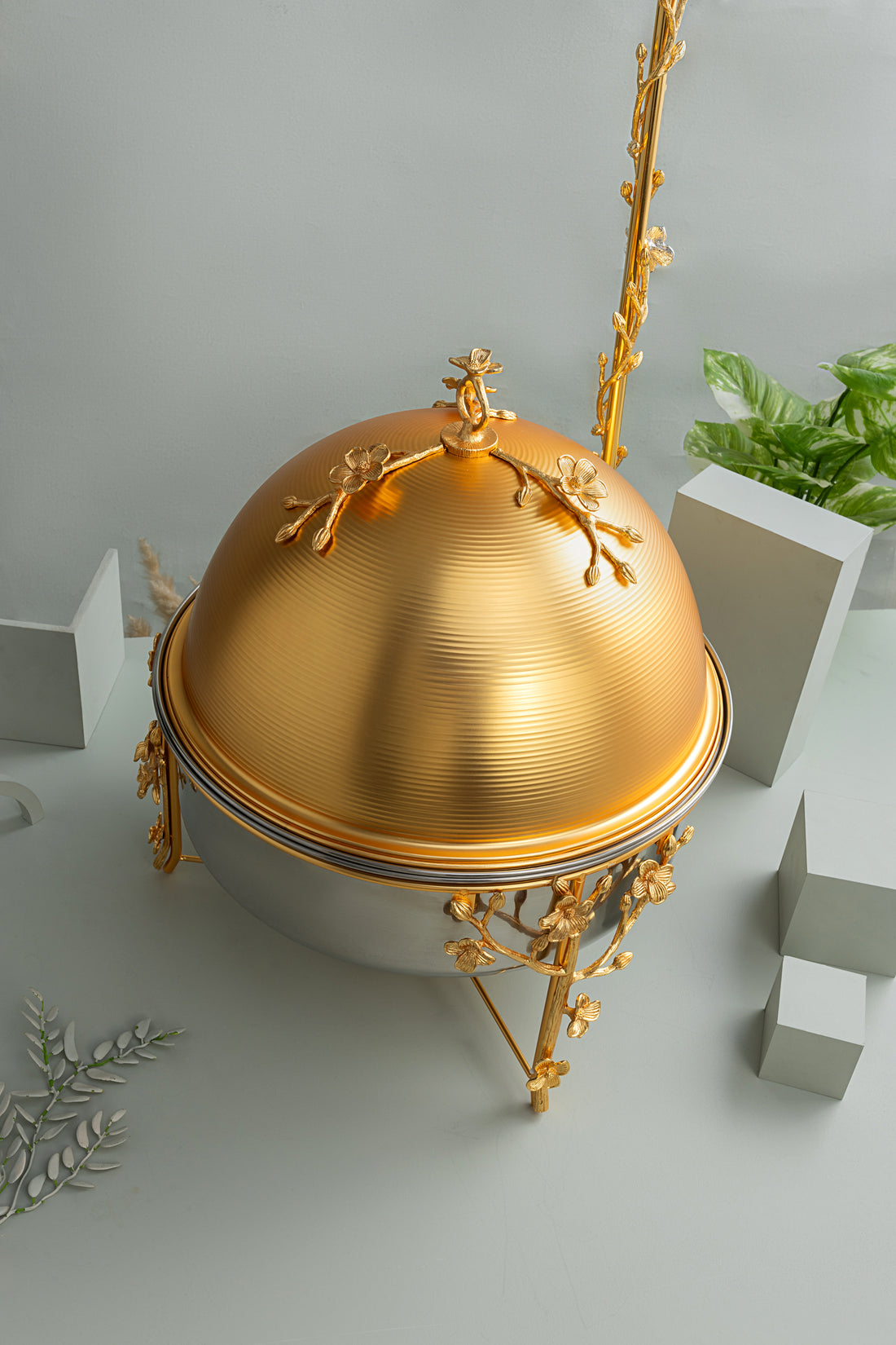 gold chafing dish