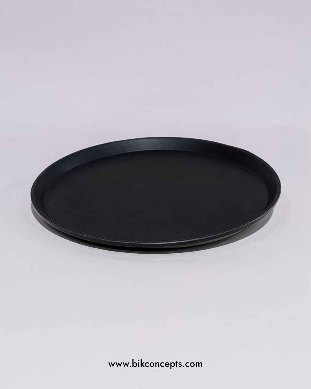 Buy bulk serving trays, affordable restaurant supplies, professional barware set, heavy-duty waiter trays for sale, best non-slip trays for cafes.