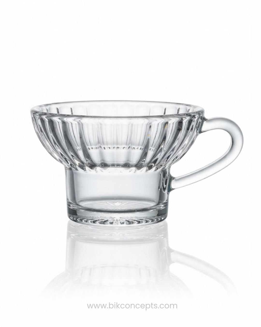 Clear Glass Teacups 200ml, Flared Wide Rim Glass Mugs 6.8 oz Set of 6, Vintage Ribbed Coffee Cups, Commercial Restaurant Glassware, Hotel Breakfast Tea Cups, Clear Glass Cappuccino Mugs, High Clarity Beverage Glassware, Catering Service Teacups