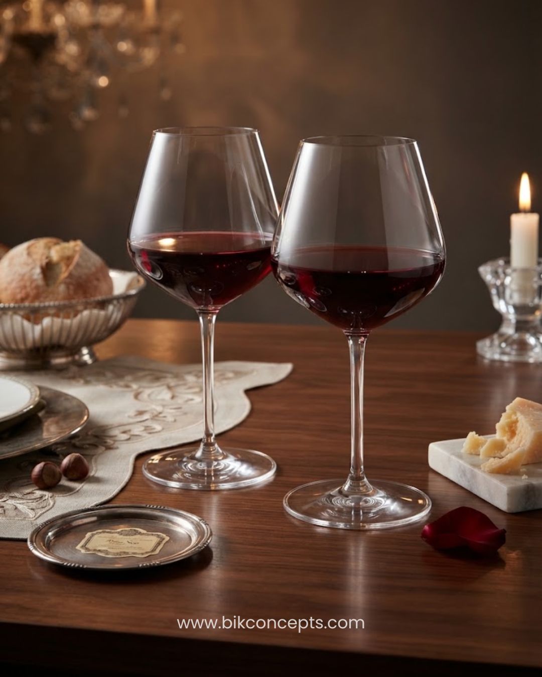 Clear Glass Wine Glasses Set of 6, Modern Angular Wine Glass 17.5 oz, 9 Inch Tall Stemware Set, Commercial Restaurant Wine Glasses Bulk, Hotel Barware Stemmed Wine Glasses, Catering Service Clear Glassware Set, Large Capacity Red and White Wine Glasses, Modern Crystal Clear Goblets Pack of 6