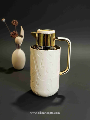 Cream Arabic Dallah, 1L insulated flask, gold calligraphy coffee pot, luxury Gahwa flask, cream and gold tea server, Ramadan coffee pot, Eid table decor.