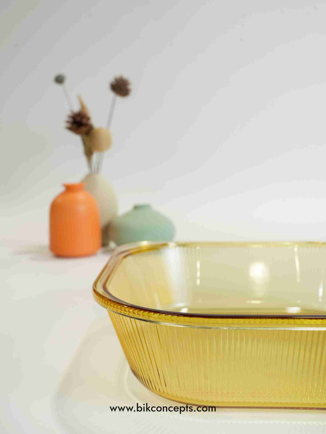 square glass baking tray, amber borosilicate bakeware, crystal glass cake pan, 10 inch glass oven dish, lead-free glass roaster, amber glass casserole dish.