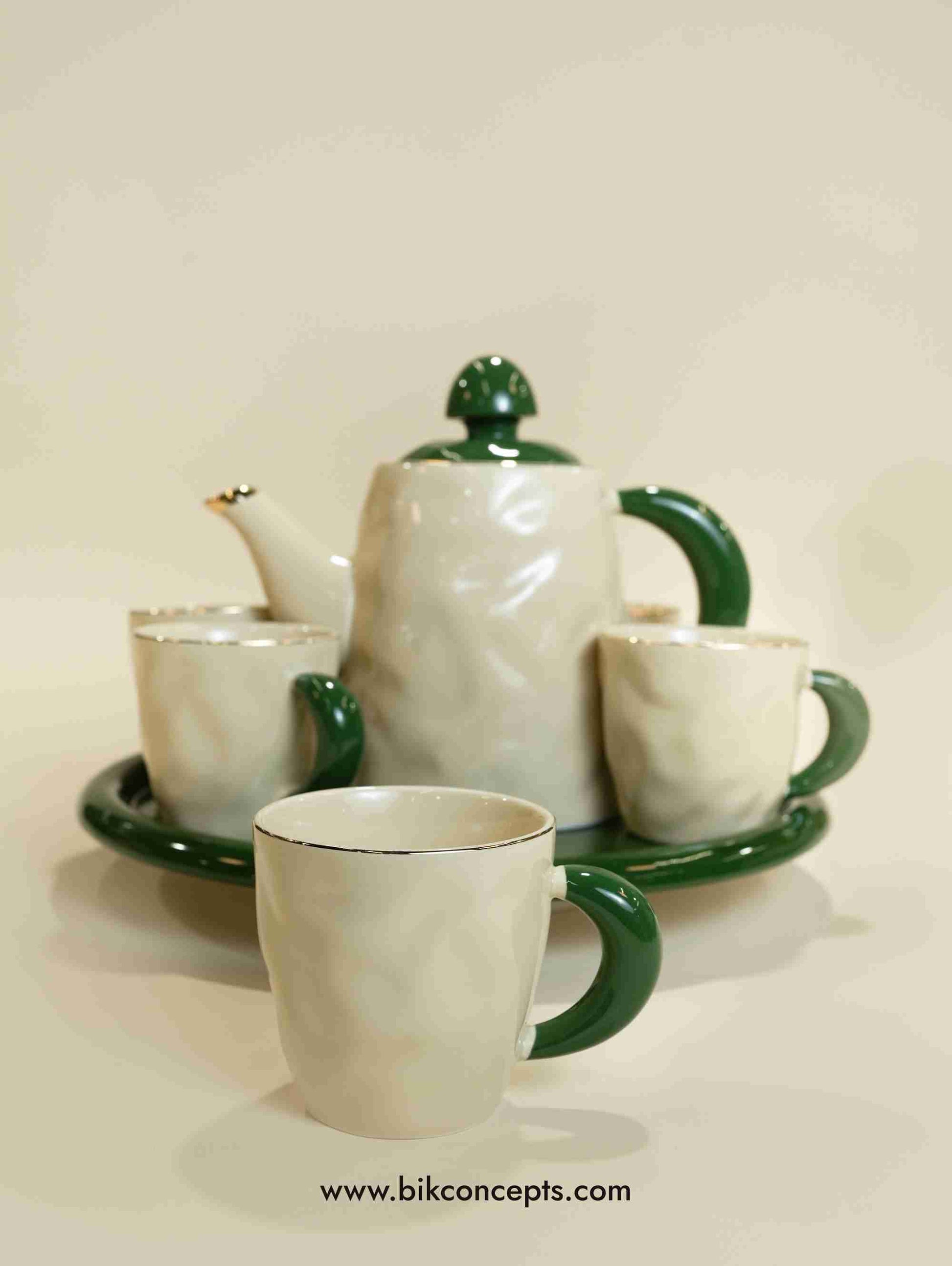 Emerald green tea set, porcelain tea set with tray, cream and green teapot, 8 piece tea service, luxury tea set for 6, 1.5L porcelain kettle, emerald green dinnerware, festive tea server.