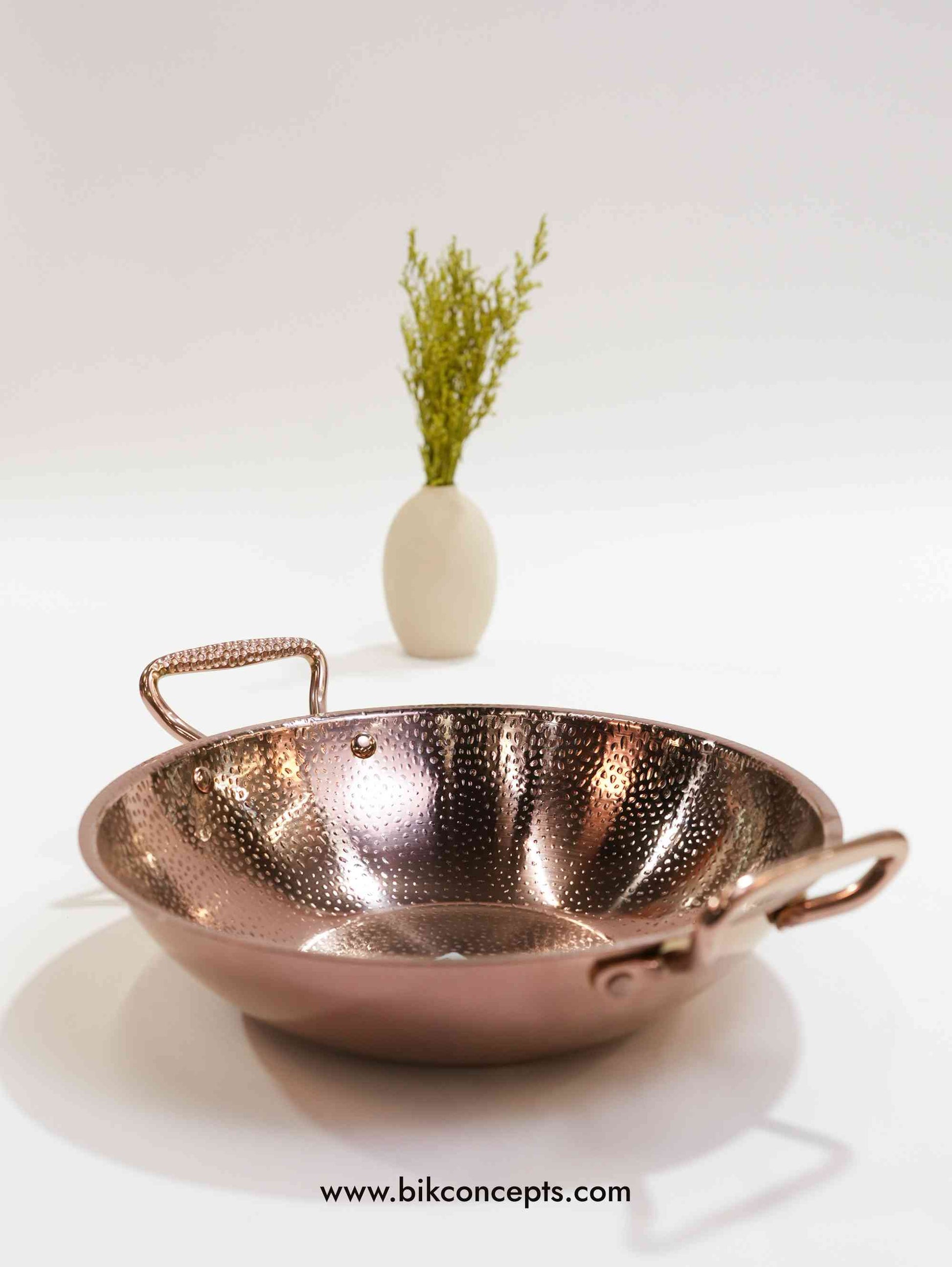 Hammered serving wok, stainless steel karahi, luxury broth dish