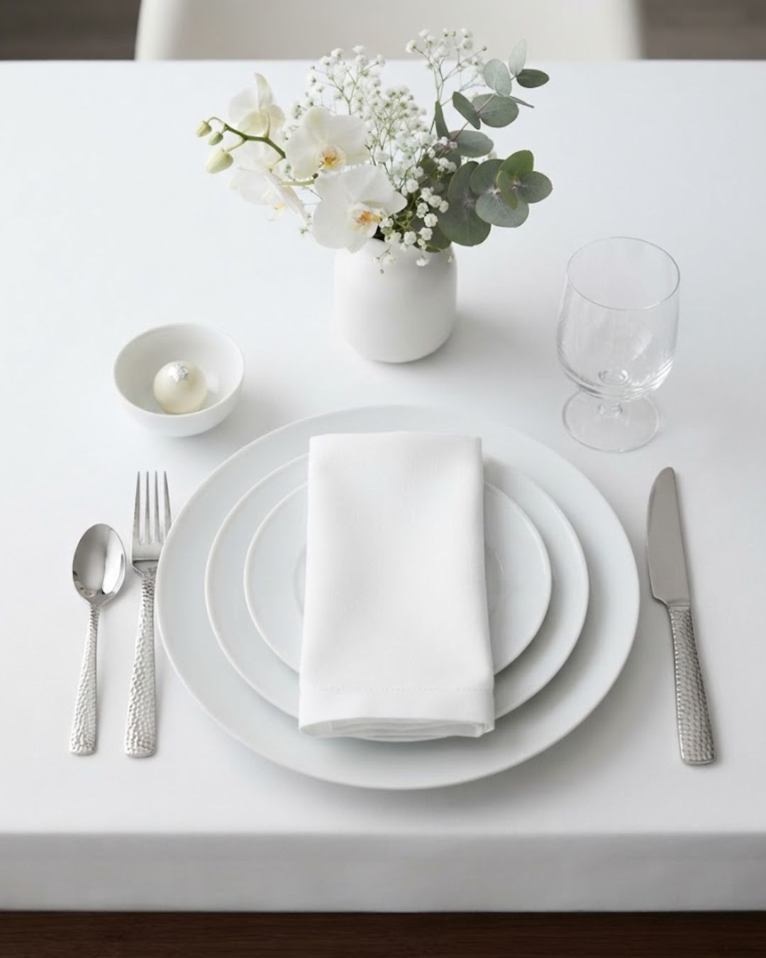 hammered silver cutlery, luxury silver flatware set, heavyweight stainless steel cutlery, silver dinner knife, silver table fork, silver table spoon, silver teaspoon, textured silver silverware, premium silver flatware, hammered stainless steel cutlery