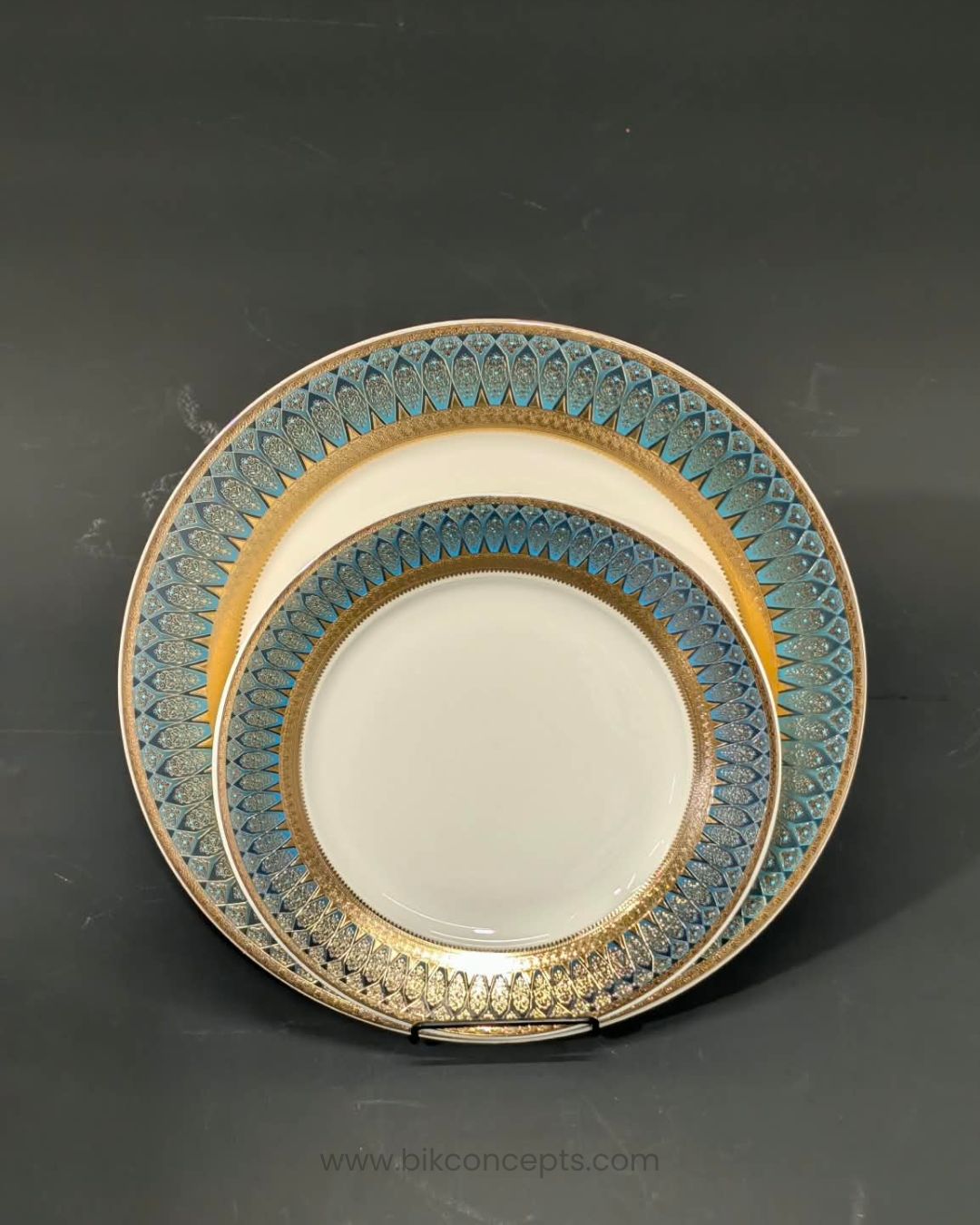 Luxury Porcelain Dinner Plate Set of 6, Hotel Commercial Porcelain Tableware Bulk, Gold Rimmed Dessert Plate 8 Inch Set, Green and Gold Catering Plates Pack, Fine Dining Porcelain Dinnerware Set, 10.5 Inch Commercial Dinner Plate 6 Pack, Special Event Catering Plates Set, Luxury Wedding Banquet Dinnerware Bulk, High-End Hotel Serving Plates, 6 Piece Porcelain Charger Plate Set