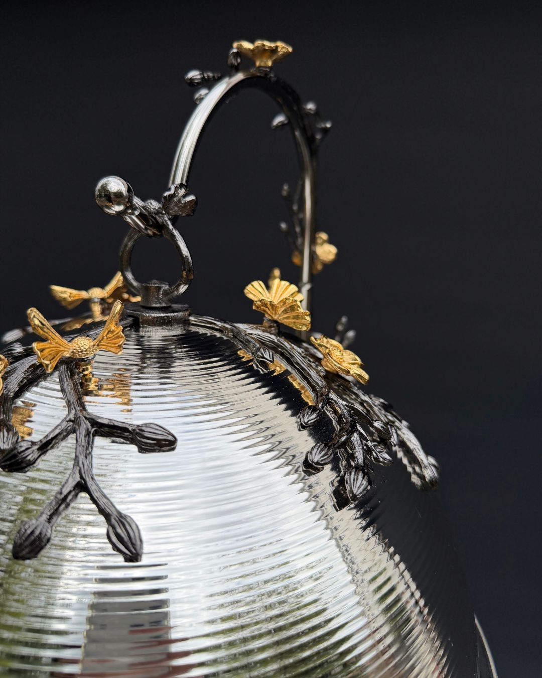 Luxury 6L Stainless Steel Chafing Dish, Black and Gold Floral Chafing Dish, Round Buffet Food Warmer, Designer Catering Server, Decorative Home Hosting Chafing Dish, High End Hotel Buffet Equipment, Elegant Party Food Warmer, Floral Vine Stainless Steel Chafing Set