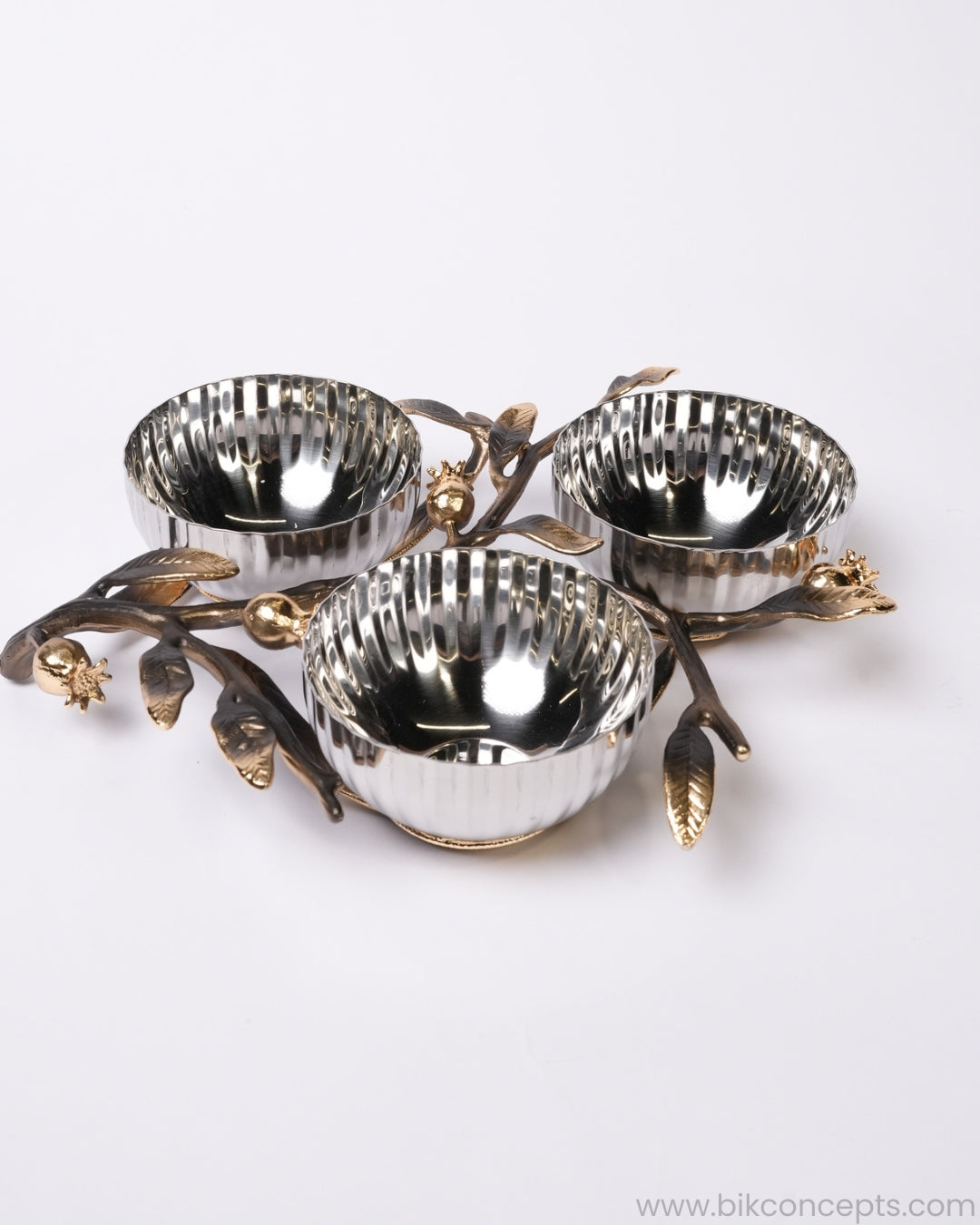 Pomegranate Stainless Steel Condiment Bowl, Luxury Triple Dip Server, High End 3 Bowl Condiment Dish, Botanical Metal Relish Tray for Catering, Fluted Silver Dip Bowls, A Plus Catering Food Presentation USA, Designer Charcuterie Accompaniment Set, Antique Gold and Silver Serving Set, Luxury Wedding Buffetware, Decorative Metal Dip Caddy