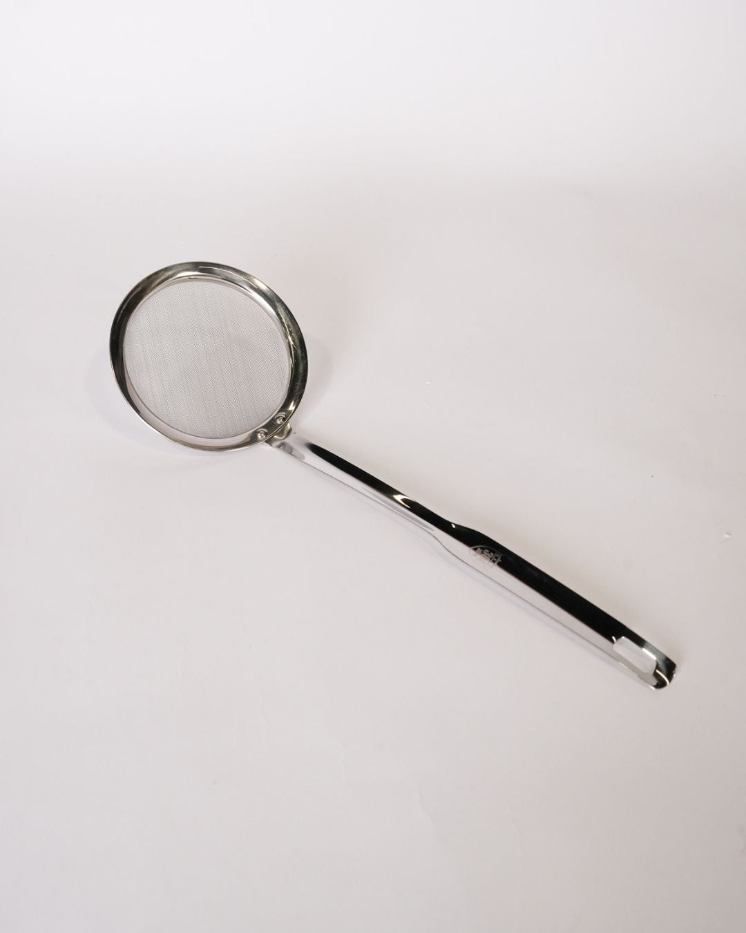 Stainless Steel Skimmer Strainer 4 Inch, Fine Mesh Fat Skimmer with Solid Handle, Commercial Oil Filter Skimmer Spoon, Hotel Kitchen Stainless Strainer, Catering Grade Sauce and Juice Strainer, Silver Metal Mesh Foam Skimmer, Professional Broth Strainer 12 Inch, Heavy Duty Handheld Skimmer Strainer, Stainless Steel Tea and Juice Filter, Compact Kitchen Mesh Skimmer