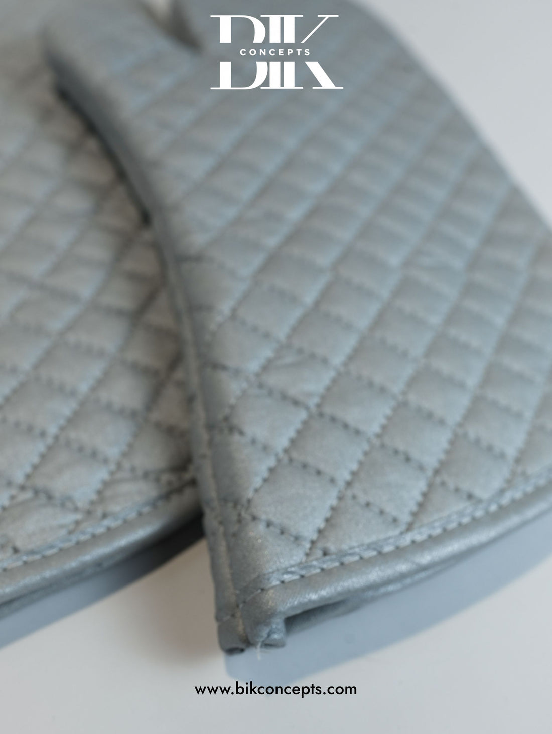 Quilted Oven Mitts - Full Forearm Protection (Silver/Grey)