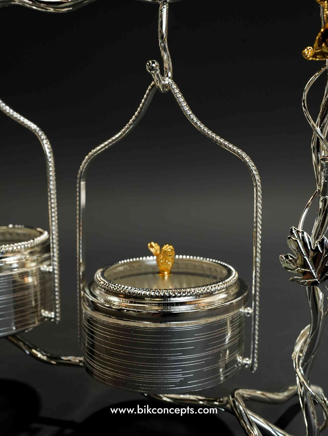 Silver Bird Triple-Swing Canister – Luxury 3-Tier Hanging Snack Server