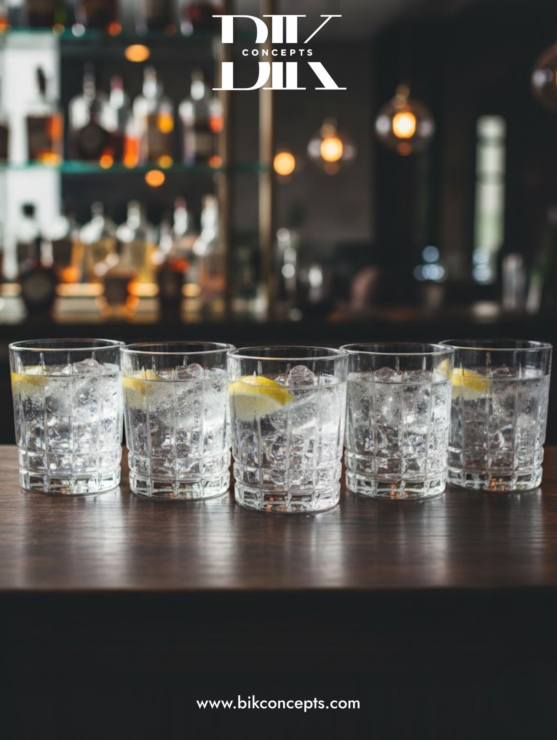 whiskey tumbler, rocks glass, 11.5oz old fashioned glass, crystal cut glassware, 345ml cocktail glass, heavy base spirits glass, elegant home barware USA. Tumbler glass