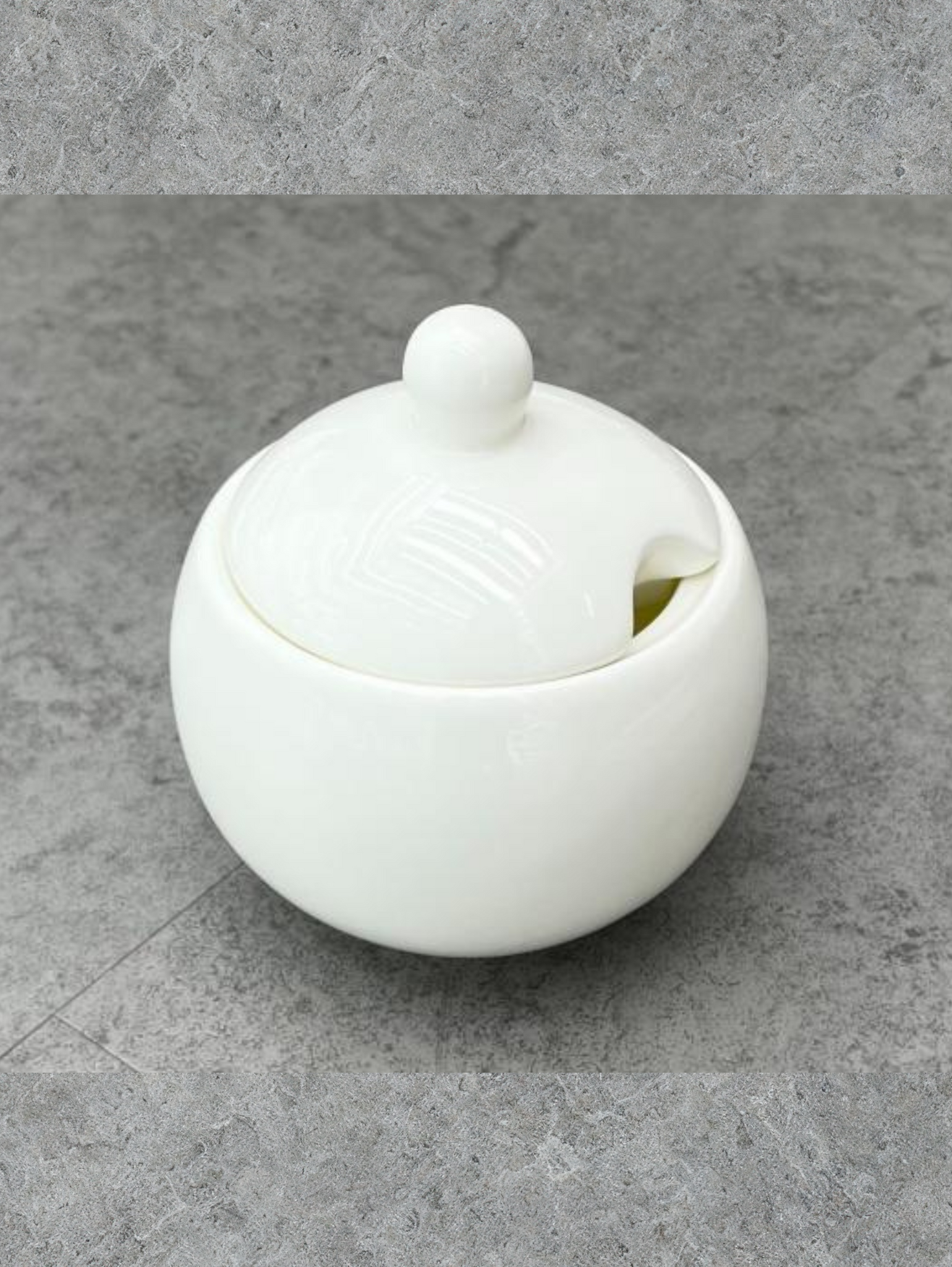 Fine Porcelain Sugar Bowls with Lids White